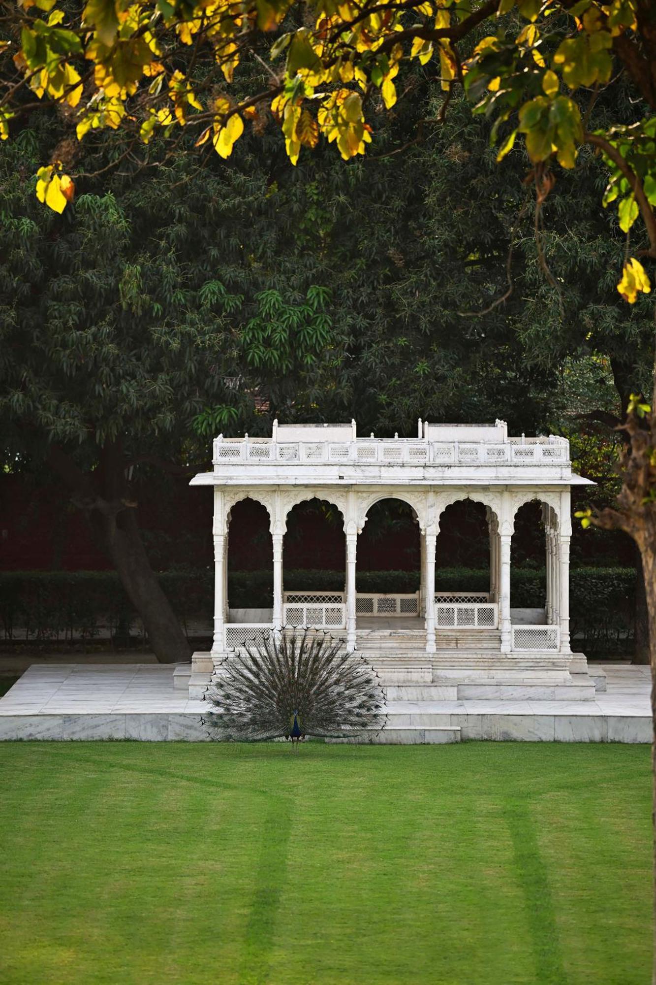 Taj Nadesar Palace Benares Buitenkant foto