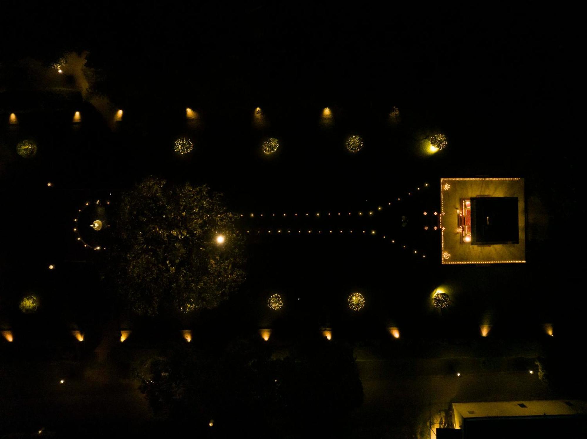 Taj Nadesar Palace Benares Buitenkant foto